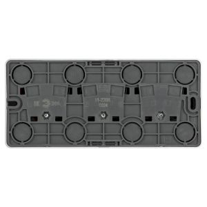 Розетка ЭРА Эксперт 11-2208-03 тройная с заземлением 3х2P+E Schuko IP20 16A-250В ОУ алюминий Розетка ЭРА Эксперт 11-2208-03 тройная с заземлением 3х2P+E Schuko IP20 16A-250В ОУ алюминий