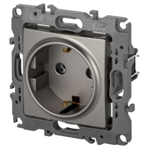 Розетка ЭРА Серия 12 12-2101-16 2P+E Schuko, 16А-250В, титан