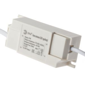 Светильник карданный встраиваемый ЭРА  SKD-11-36-40K-W09 9Вт 4000К 810Лм 130х130х100мм