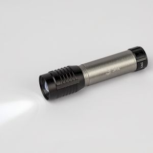 Светодиодный фонарь ЭРА UB-604 ручной на батарейках 5W Светодиодный фонарь ЭРА UB-604 ручной на батарейках 5W