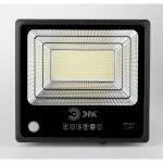ЭРА Прожектор светодиодный уличный на солн. бат. 150W, 1500 lm, 5000K, с датч. движения, ПДУ, IP65 (