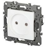 Розетка ЭРА Серия 12 12-2105-01М , 2P, 16А-250В, белый матовый