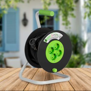 Удлинитель силовой ЭРА GREEN LINE KAT-3x1-30m Greenline на катушке пластик 4 розетки с заземлением 30м ПВС 3x1мм2