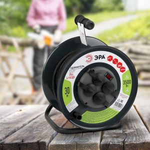 Удлинитель силовой ЭРА RMx-4es-3x1.5-30m-IP44(KG) на металлической катушке c заземлением 4 розетки 30м КГ 3х1.5мм2 Удлинитель силовой ЭРА RMx-4es-3x1.5-30m-IP44(KG) на металлической катушке c заземлением 4 розетки 30м КГ 3х1.5мм2